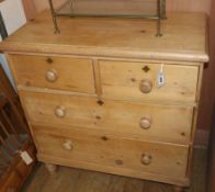 A small Victorian pine chest of drawers W.88cm