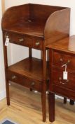 A Georgian mahogany two-tier washstand W.50cm