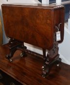 A Victorian walnut small Sutherland table W.52cm