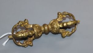 A Tibetan bronze vajra sceptre