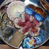 A small group of assorted Limoges enamel jewellery and dishes.