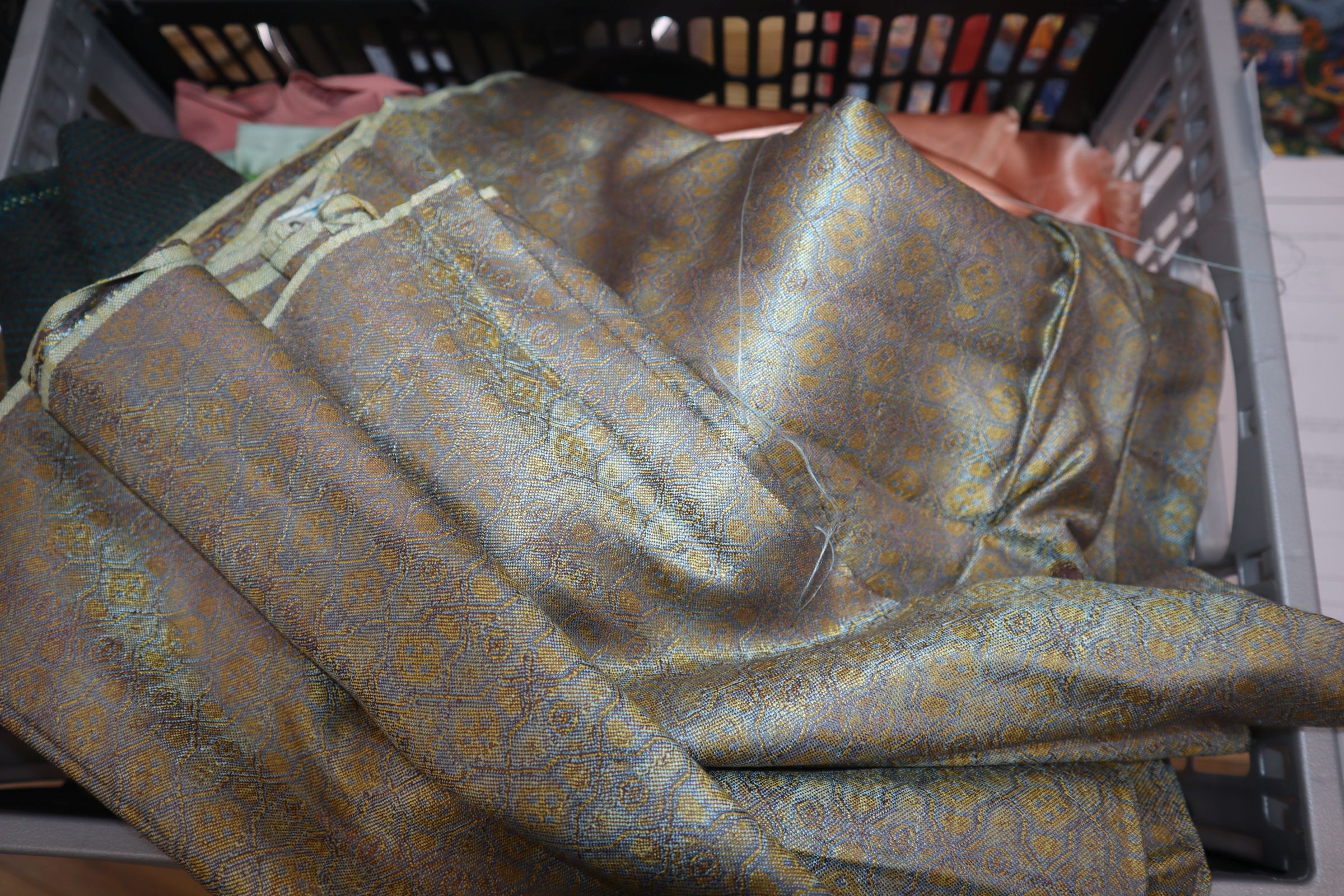 A 1930s length of lime green silk, another length of crepe de shine peach satin, etc - Image 2 of 9