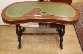 A VIctorian mahogany kidney shaped table W.104cm