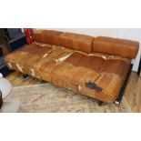A De Sede tan leather daybed/sofa, model DS 76 L.190cm