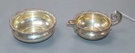 An Edwardian silver cream jug and sugar bowl by Josiah Williams & Co, London, 1901, 5 oz.