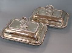 A pair of early George IV silver rectangular entree dishes by Joseph Craddock and William Kerr Reid,