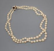 A double strand cultured pearl choker necklace with 9ct gem set clasp, 35cm.