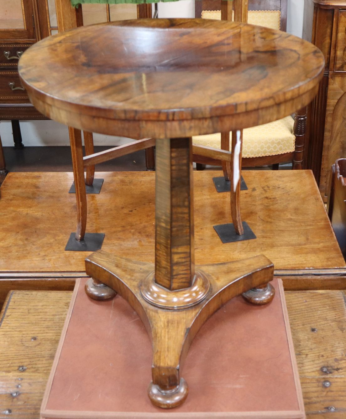 An early Victorian rosewood circular occasional table Diameter 49cm