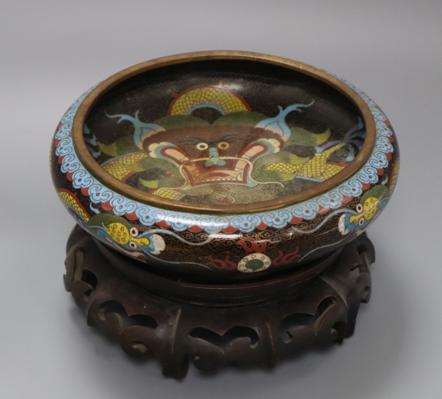 A Chinese cloisonne enamel 'dragon' bowl and stand diameter 19cm