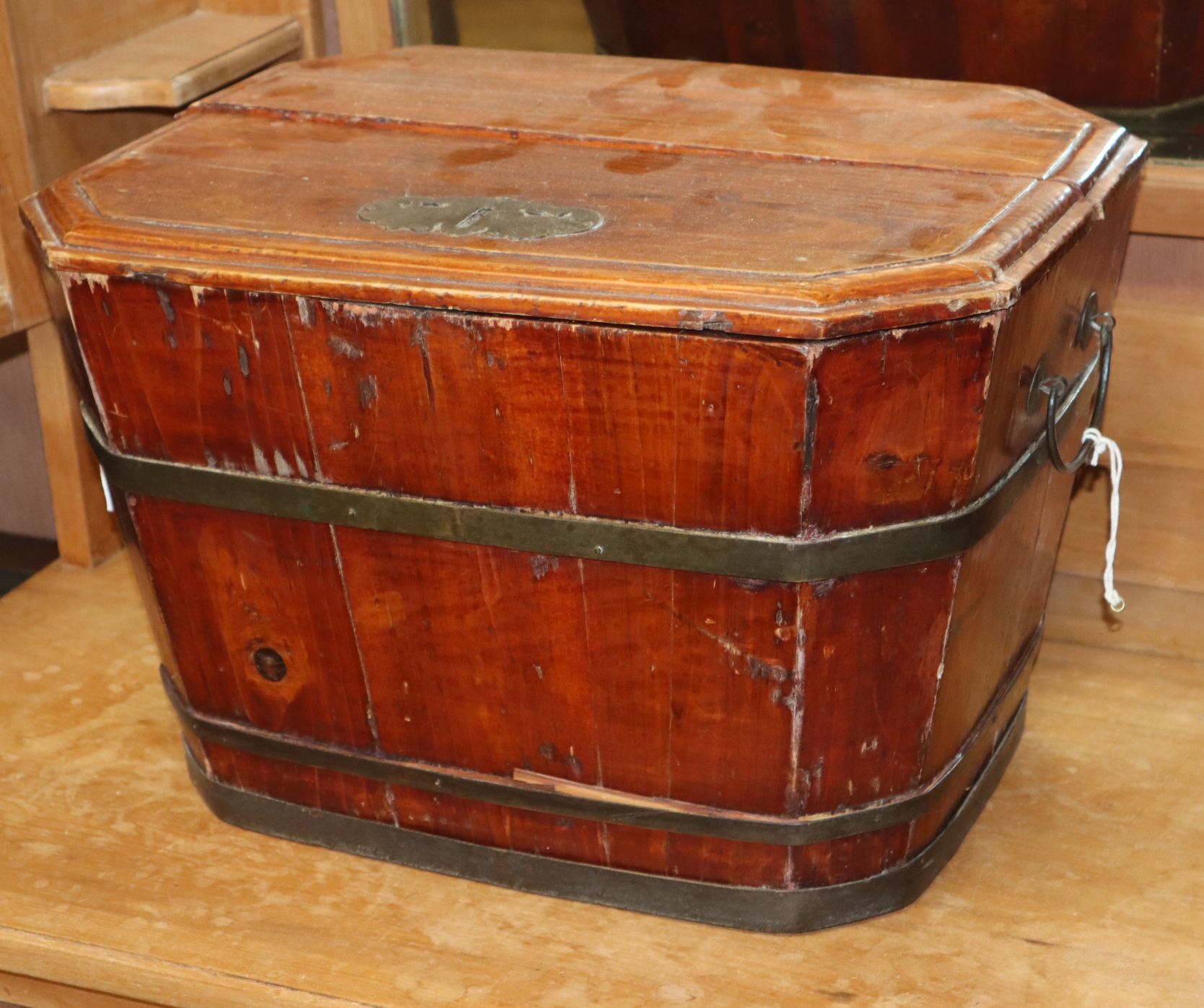 A Chinese octagonal lidded box W.46cm