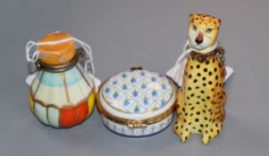 A Limoges pill box modelled as a cheetah, another box modelled as a hot air balloon and a Del