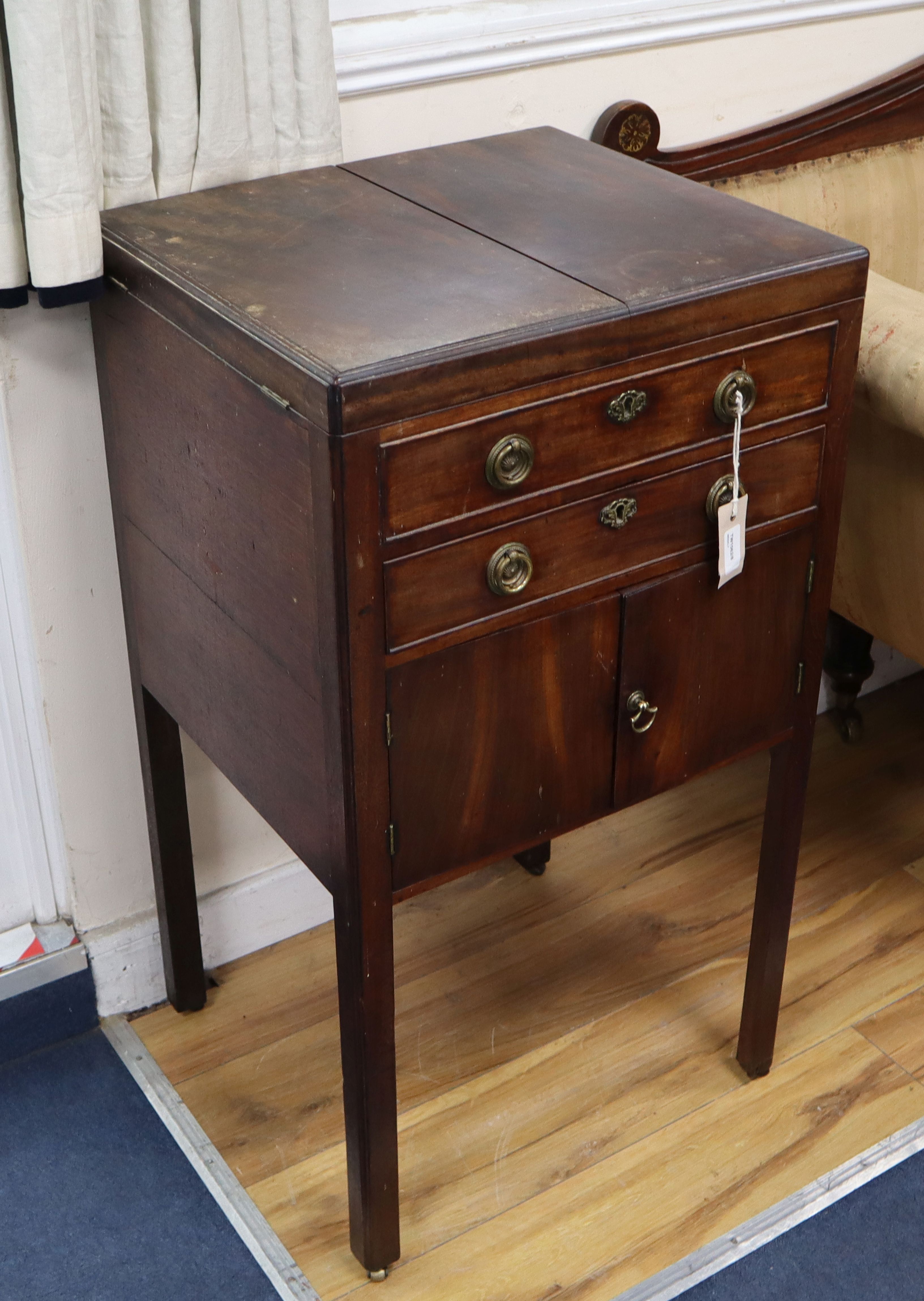 A George III mahogany enclosed washstand W.48cm - Image 2 of 2