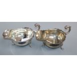 A pair of George V silver sauceboats, Birmingham, 1925, 11.5 oz.