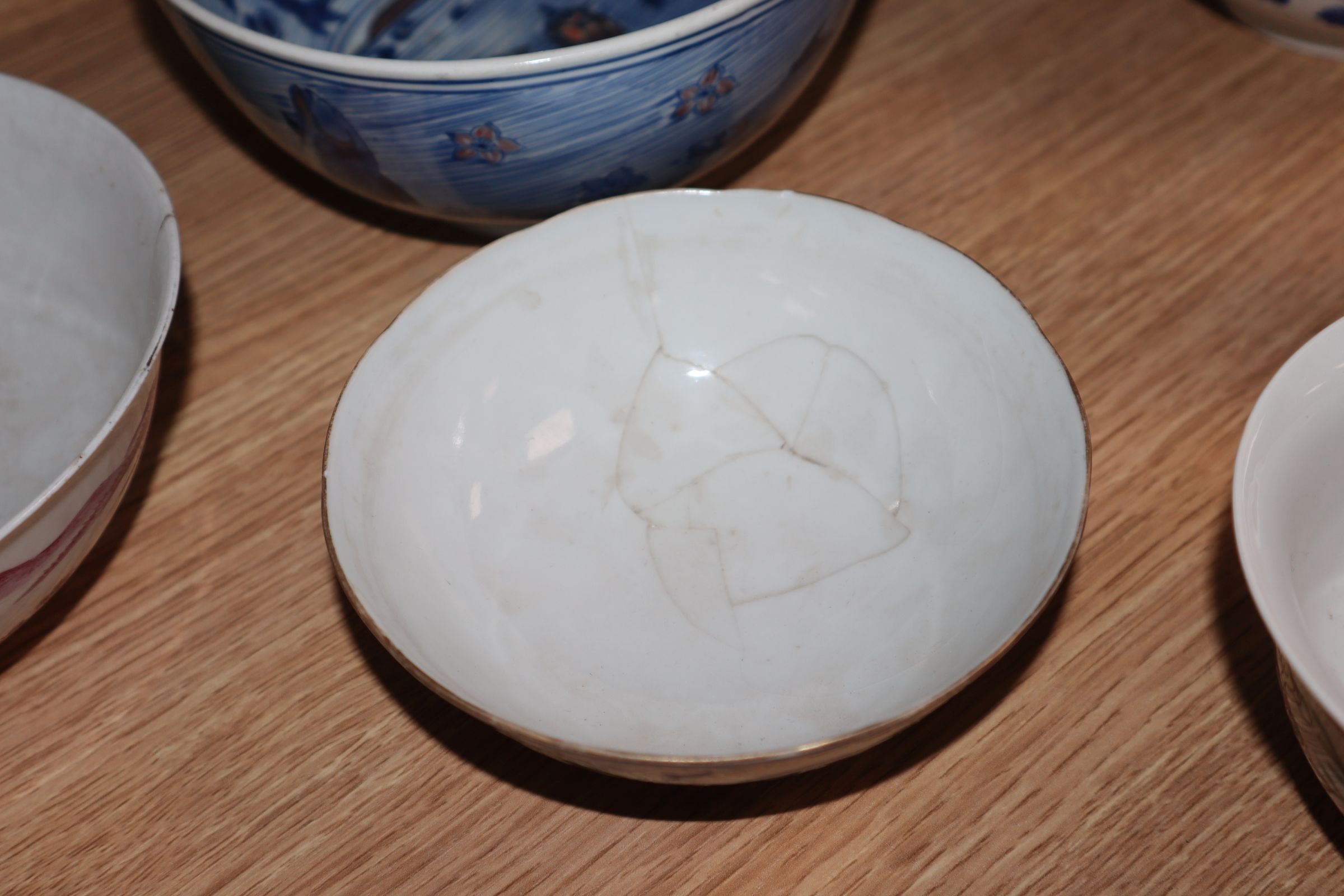 Five Chinese porcelain bowls - Image 2 of 13