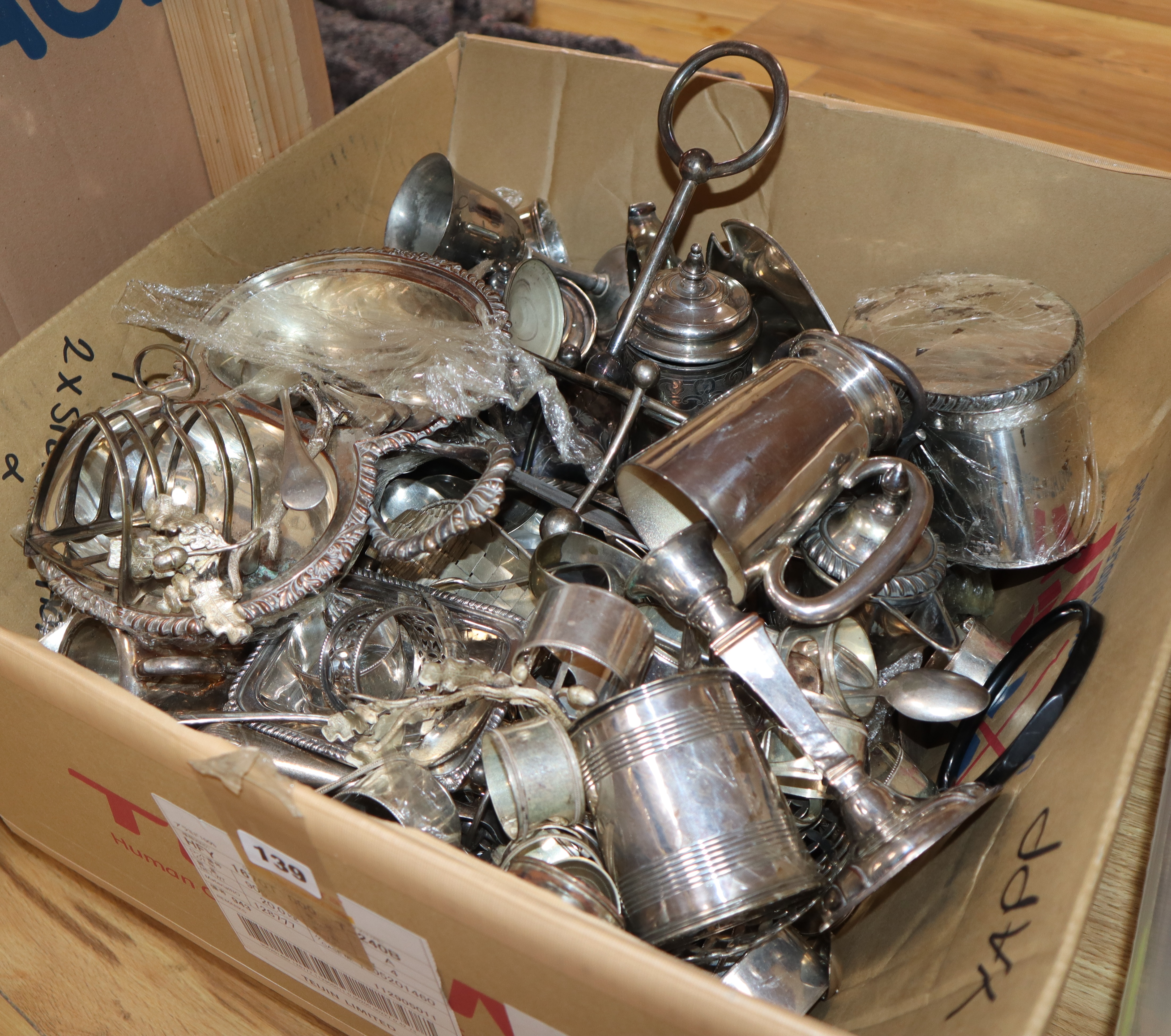 A quantity of Victorian and later silver plated items