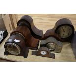 Seven assorted mantel clocks