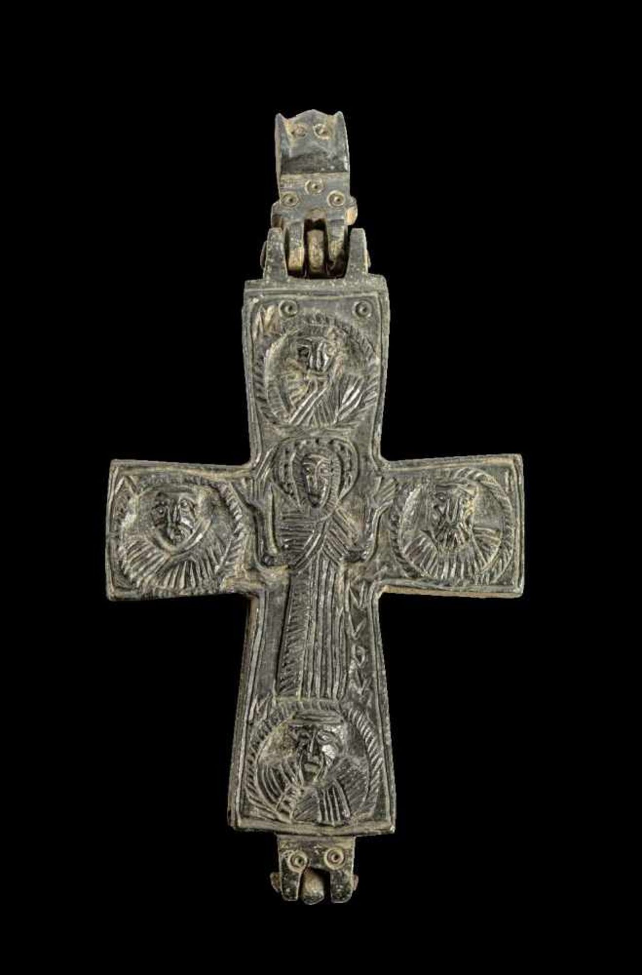 Bronzenes Enkolpion. Mittelbyzantinisch, 10. - 12. Jh. n. Chr. 10,5 x 5,4cm. Bronzeguss mit - Bild 2 aus 2