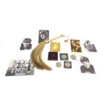 ASSORTED COLLECTABLES comprising a set of four Topstar Portraits postcards of The Beatles (plain