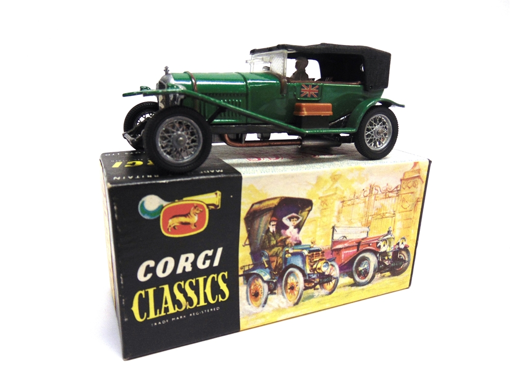 A CORGI CLASSICS NO.9001, 1927 BENTLEY LE MANS green, racing number 3, near mint, boxed, the box