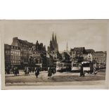 POSTCARDS - ASSORTED Approximately 150 cards, mainly foreign topographical, including real