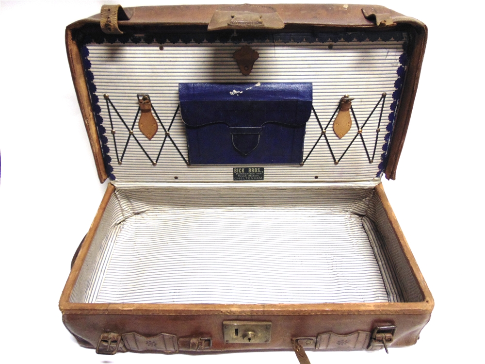 A LEATHER TRAVEL CASE by Bick Bros., portmanteau and trunk makers, Cheltenham, late 19th or early - Image 3 of 4