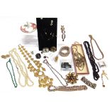 A COLLECTION OF COSTUME JEWELLERY to include; a pair of aventurine earrings and various clip and
