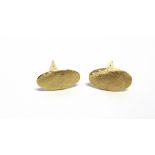 A PAIR OF MODERN ITALIAN GOLD CUFFLINKS, each link with an oval satinised panel on a baton-twist