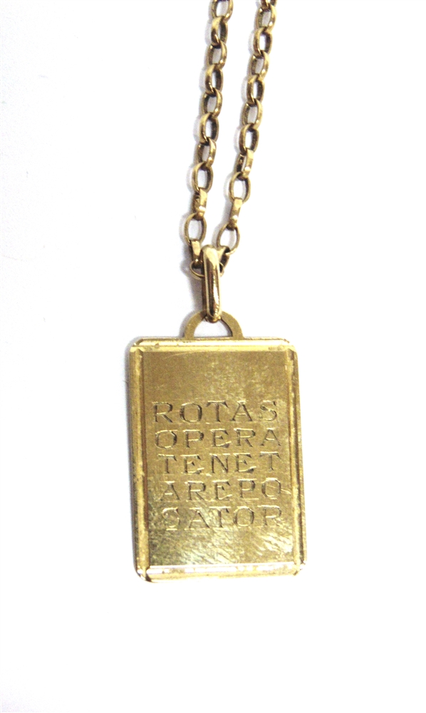 A MODERN 9CT GOLD BELCHER NECKLACE AND AN ACROSTIC PENDANT the necklace on a bolt ring clasp stamped - Image 2 of 2