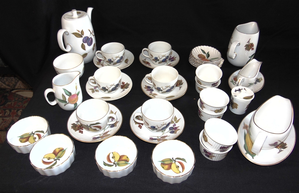 A COLLECTION OF ROYAL WORCESTER 'EVESHAM' CERAMICS including coffee pot, cups and saucers, milk