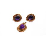 A PAIR OF MODERN 9CT GOLD AND AMETHYST STUD EARRINGS AND A MATCHING PENDANT each of shaped-oval