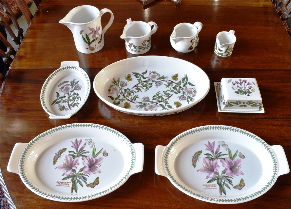 PORTMEIRION BOTANIC GARDEN: a pair of oval serving dishes 38cm wide, another larger oval dish 40cm