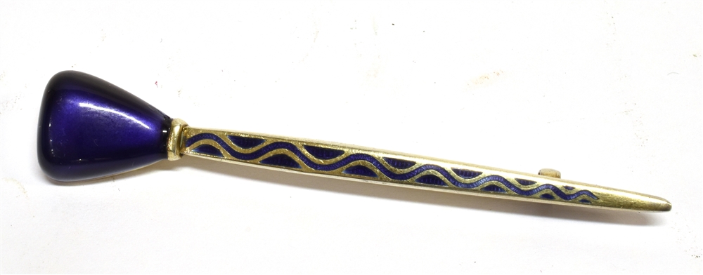 DAVID ANDERSEN: A SCANDINAVIAN SILVER AND ENAMEL BROOCH impressed '925s' and 'NM192', 65mm long