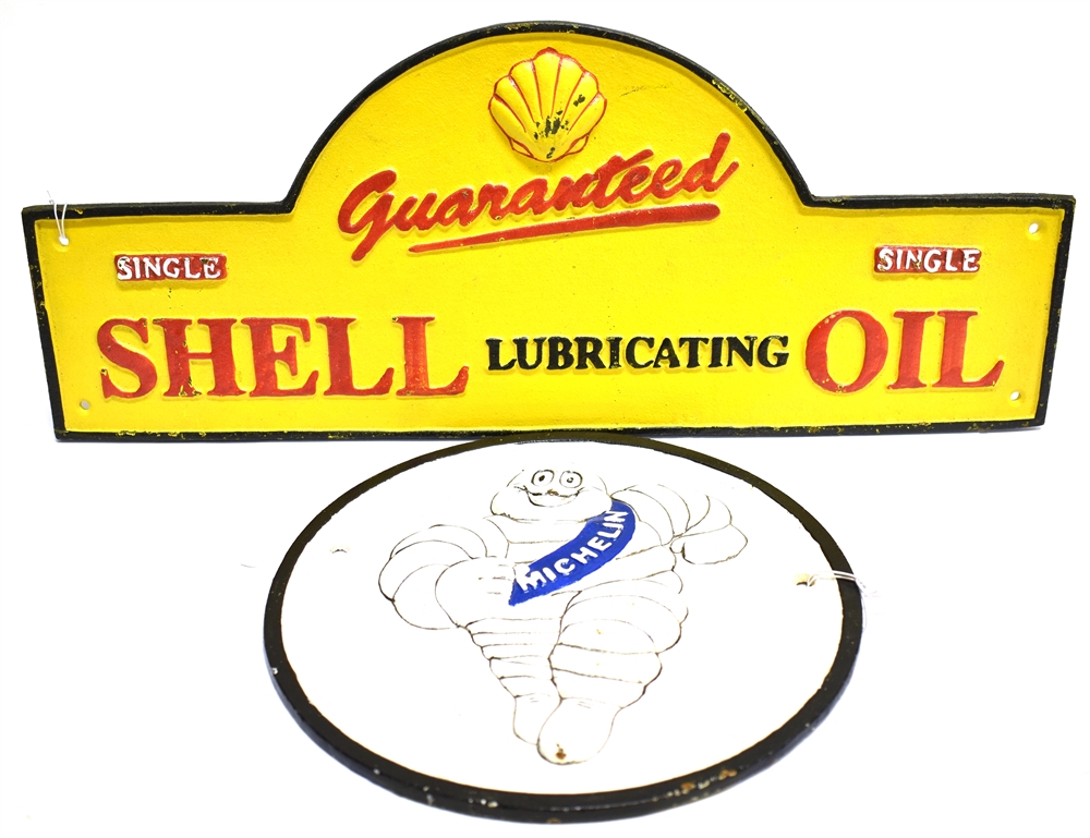 A RECTANGULAR ARCH TOP 'SHELL LUBRICATING OIL' ADVERTISING SIGN of painted cast iron construction,