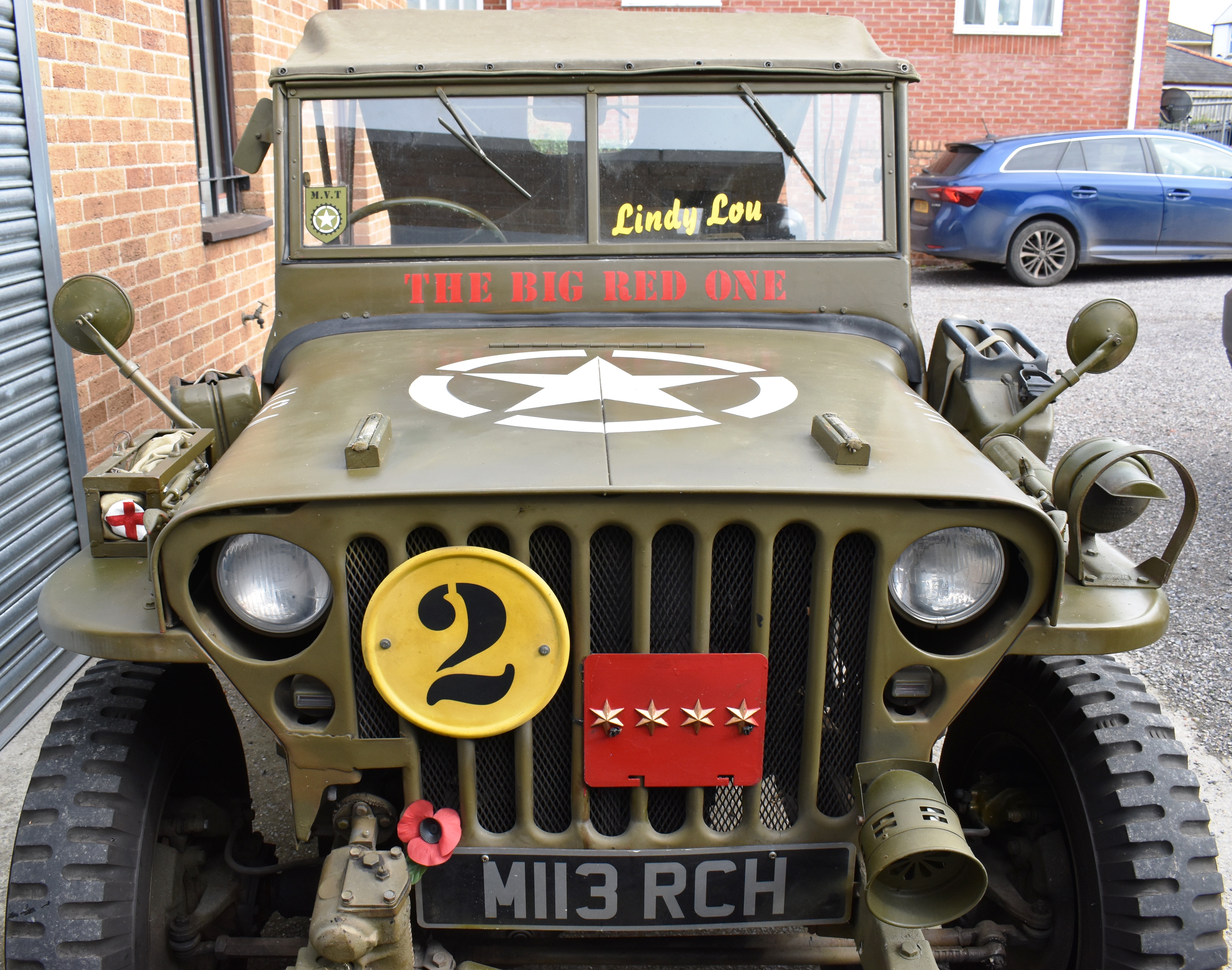 WILLY'S JEEP MB - VEHICLE REGISTRATION NUMBER M113 RCH A Unique Hybrid Replica of a Second World War - Image 4 of 9