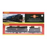 [OO GAUGE]. A HORNBY NO.R2169, B.R. MERCHANT NAVY CLASS 4-6-2 TENDER LOCOMOTIVE 'CLAN LINE', 35028