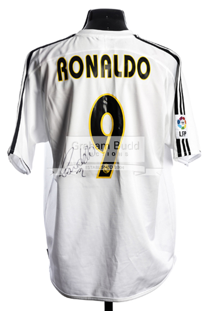 Cristiano Ronaldo signed Real Madrid replica jersey,