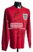 Signed England 1966 World Cup Final replica jersey, signed by Hurst, Banks, Hunt, Peters, Wilson,