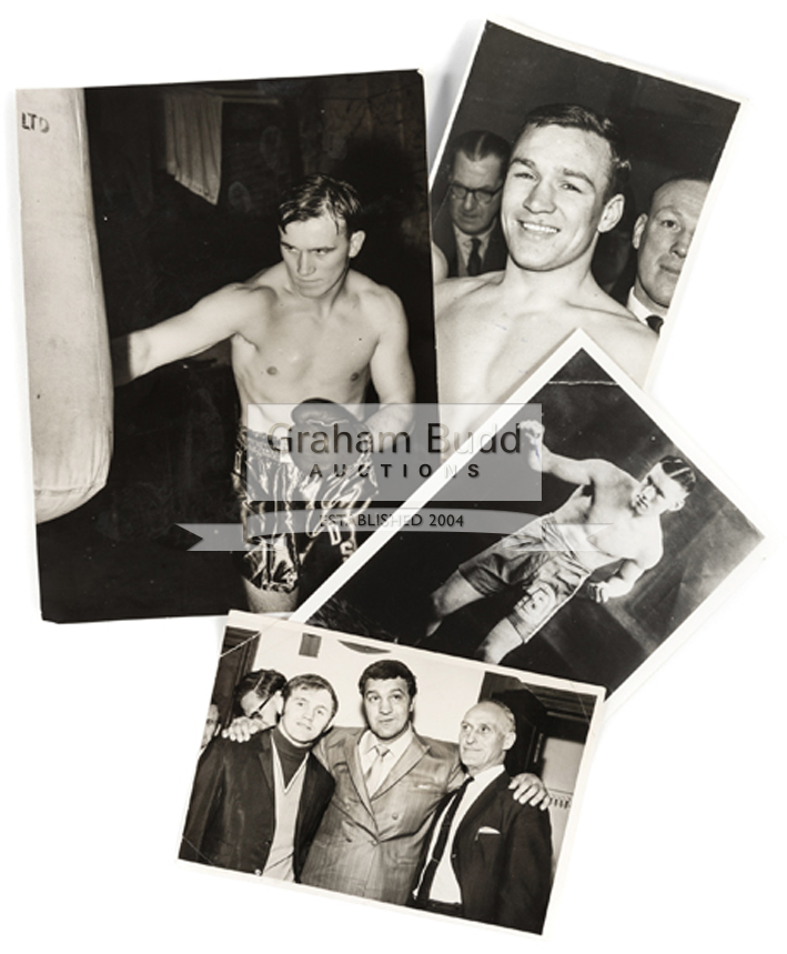 A large collection of boxing photographs c 1930-1970,