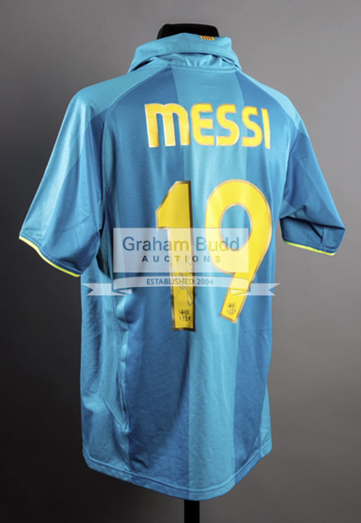 Lionel Messi signed Barcelona replica jersey, a turquoise No.