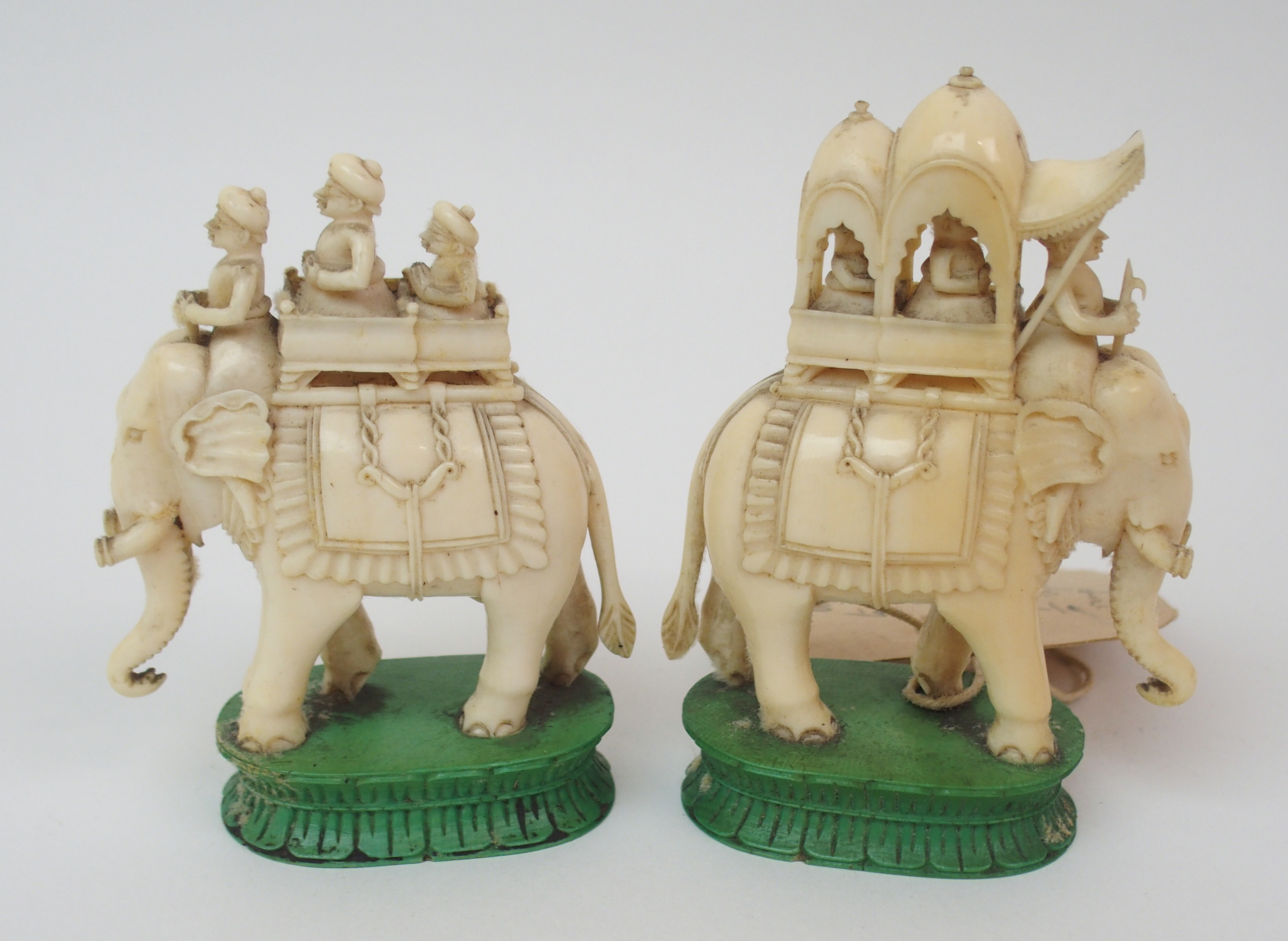 AN EAST INDIAN IVORY CHESS SET probably Berhampore, one set with black stained bases lacking two - Image 17 of 28