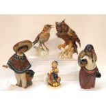 A pair of Lladro figures of Mexican children, 19.5cm high, a Goebel figure of a Thrush, 16cm high,