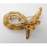 A 9ct gold retro brooch, length 5cm, weight approx 9.9gms Condition Report: Available upon request