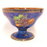 A Wedgwood lustre fruit bowl, with ornate interior and blue exterior, decorated with fruits, 15cm