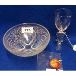 A Rene Lalique Coquille pattern bowl, 13cm diameter, a Lalique Strasbourg liquer glass, no 5086,