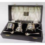 A cased silver condiment set by S Blackensee & Son, Birmingham hallmarks, 135gms Condition Report: