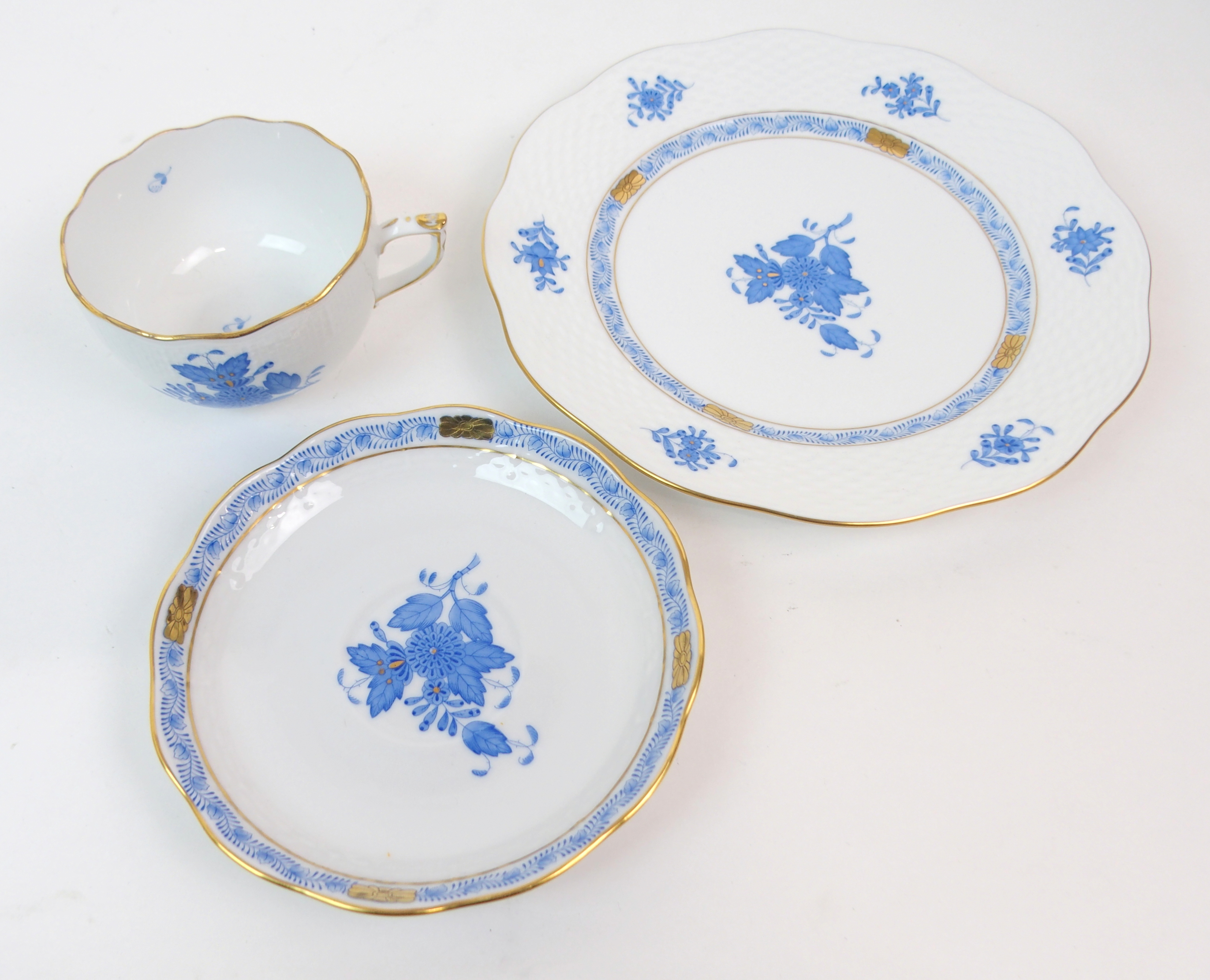 A HEREND CHINESE BOUQUET BLUE PATTERN TEASET comprising teapot, six cups, saucers, plates, milk - Image 9 of 14