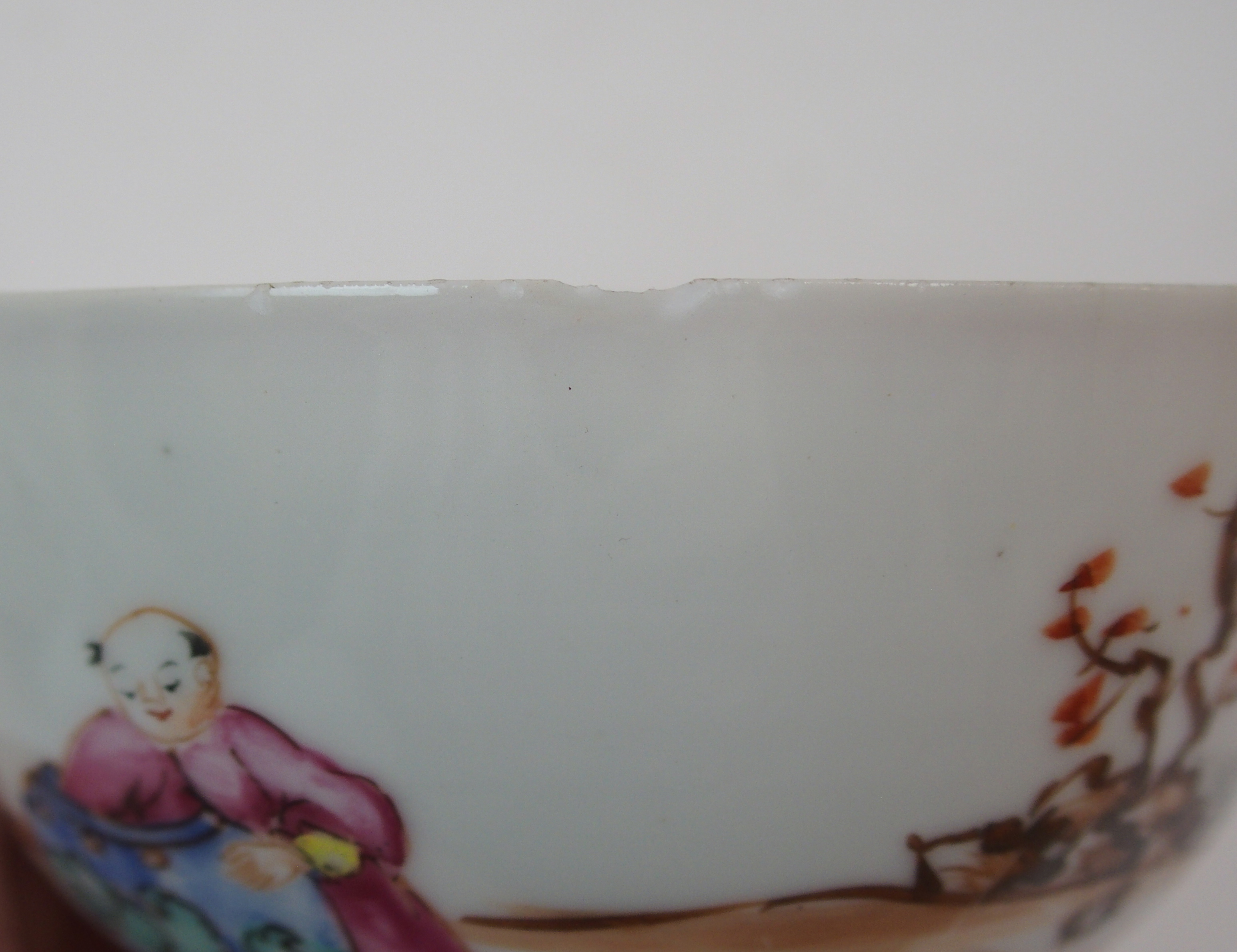 FIVE CHINESE EXPORT RICE BOWLS AND SAUCERS painted with ladies and children in garden landscapes ( - Image 23 of 27