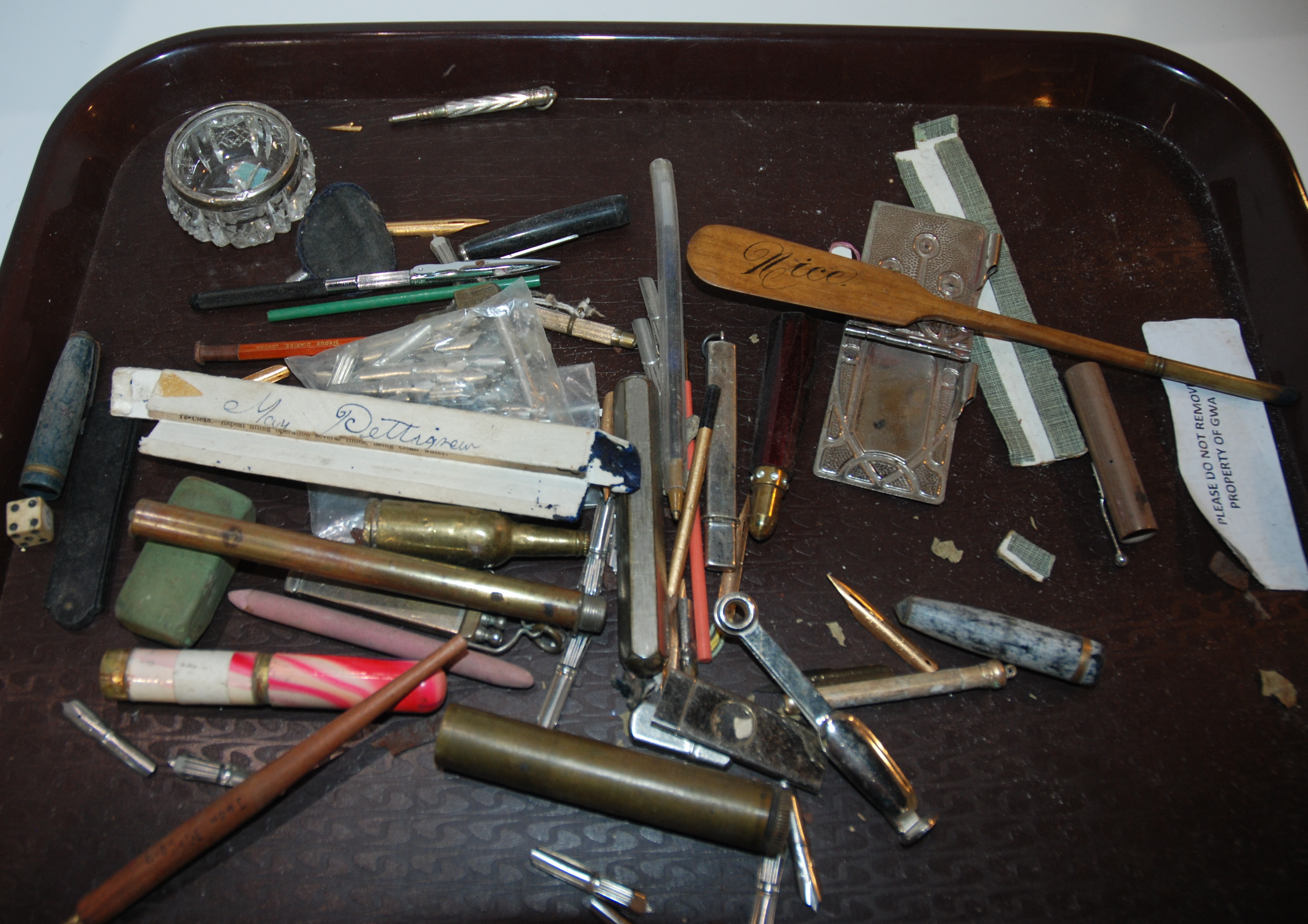 A tray lot including pen parts etc Condition Report: Available upon request