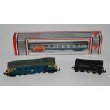 A small collection of Lima n-gauge locos and coaches, vintage jigsaw etc Condition Report: Available