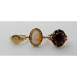 A 9ct gold garnet cluster ring, size O1/2, a 9ct gold signet ring size H1/2 and a yellow metal cameo